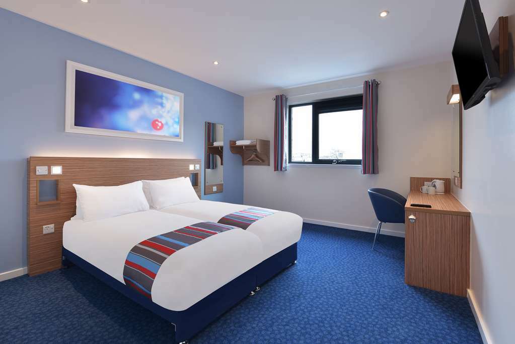 Travelodge Reading Whitley 객실 사진